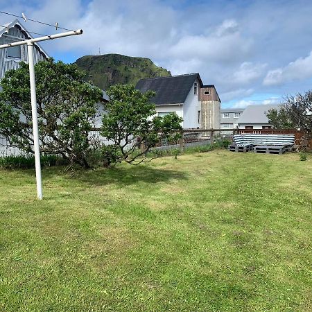 Litith Einbylishus A Besta Stath. Vestmannaeyjar Bagian luar foto