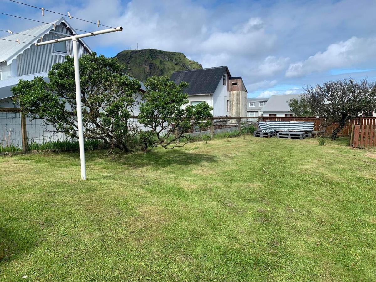 Litith Einbylishus A Besta Stath. Vestmannaeyjar Bagian luar foto